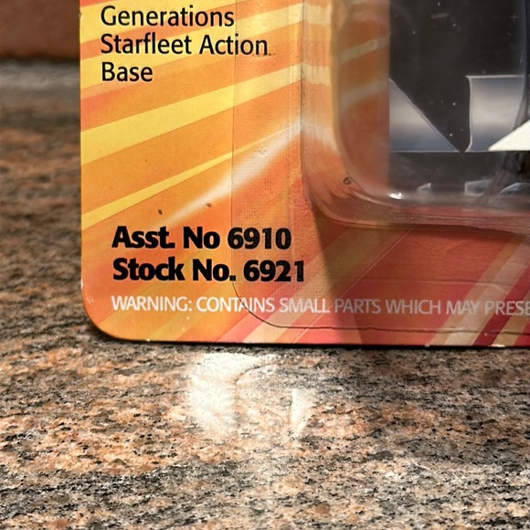 Star Trek Generations LT Commander Data Figurine - Picture 4 of 8